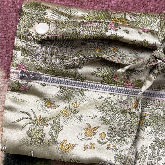 SATIN ROLL UP BAG - Picture 3 of 8